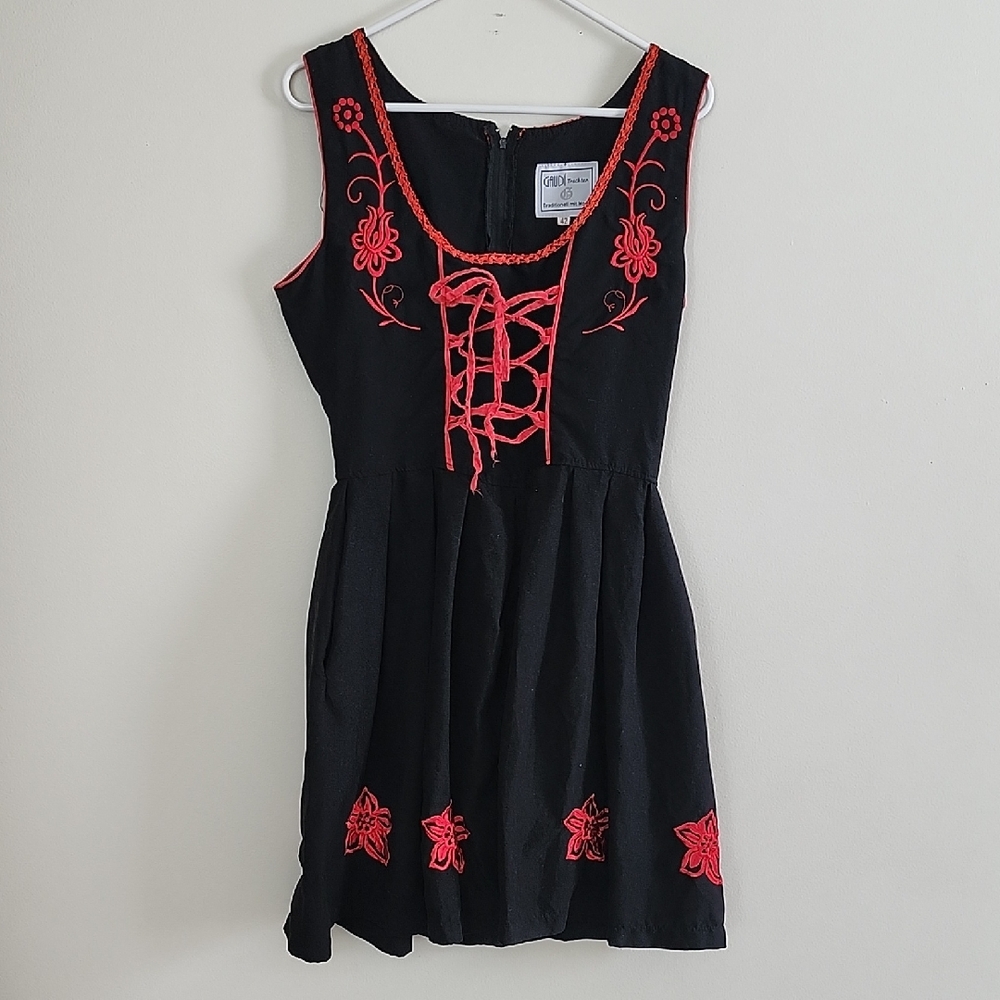 Gaudi Trachten Embroidered Black Red Dress Lace Up Pin Up Womens 42 Eur